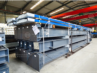 Embalaje de inventario y envío de productos terminados.